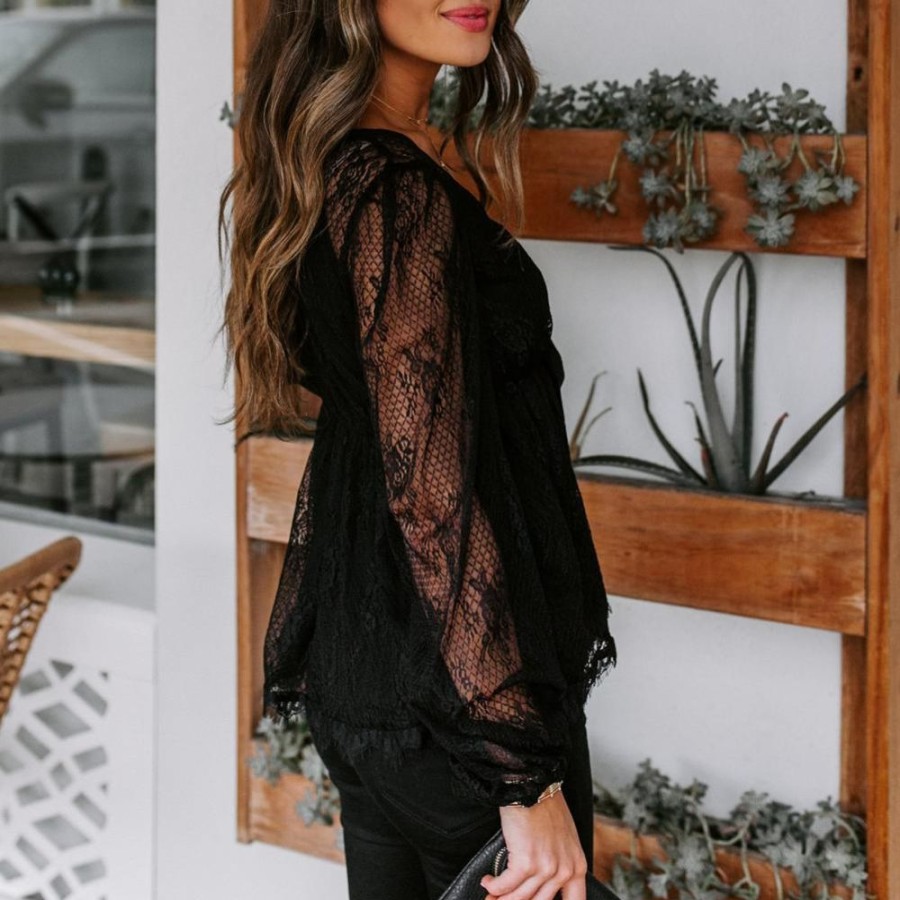 WOLFF Tops | Joisse - Wunderschone Spitzenbluse Mit Tiefem V-Ausschnitt